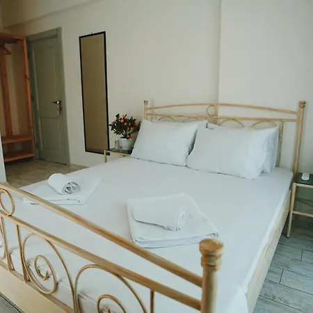 Skull Boutique Hotel 4*
